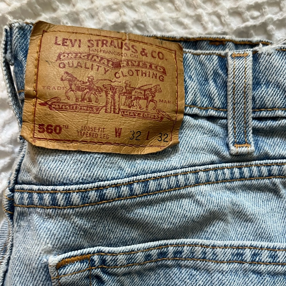VINTAGE Levi’s 560 32x32 Loose Fit Tapered Leg